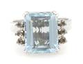 A 14 Karat White Gold and Aquamarine Ring