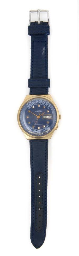 A Gold Tone Watch Pakema