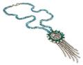 A Green Rhinestone Pendant Necklace