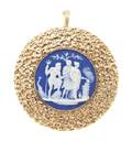 A 14 Karat Yellow Gold and Ceramic Cameo PendantBrooch
