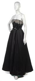 An Oscar de la Renta Black Silk and Sequin Evening Gown