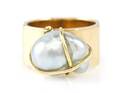A 14 Karat Yellow Gold and Pearl Ring