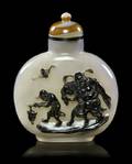 A Chinese Cameo Carved Agate Snuff Bottle