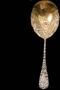 306 Durgin Chrysanthemum Sterling Silver Spoon