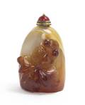 A Chinese Carved Agate Snuff Bottle