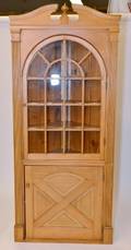 Quebeqouis Pine Corner Cabinet