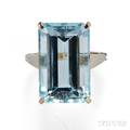 White Gold and Aquamarine Ring