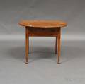Queen Anne Cherry Oval Onedrawer Tea Table