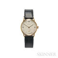 Gentlemans 18kt Gold Wristwatch Patek Philippe