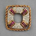14kt Gold Gemset Brooch