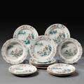 Fourteen Chinese Export Porcelain Dinner Plates