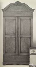 Continental painted pine wardrobe