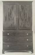Philadelphia Chippendale mahogany linen press ca 1790