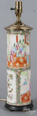 Chinese export famille rose table lamp