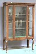 Early 20th Century Oak China Cabinet