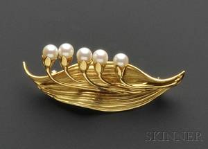 18kt Gold and Cultured Pearl Brooch Cartier