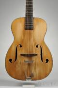 American Guitar CF Martin  Company Nazareth 1935 Style R18