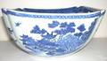 Chinese export blue and white serving bowl
