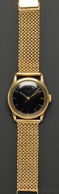 Gentlemans 18kt Gold Wristwatch Vacheron  Constantin