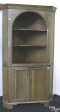 Pennsylvania pine 1piece corner cupboard
