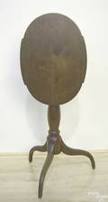 New England Federal mahogany candlestand ca 1815