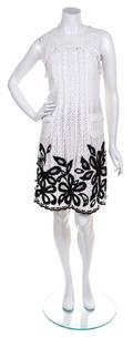 An Oscar de la Renta White Silk Embroidered Dress
