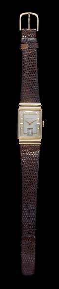 An 18 Karat Yellow Gold Gordon Wristwatch Hamilton Circa 1947