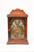 Itallian Mantel Clock in Wooden Case w Handle
